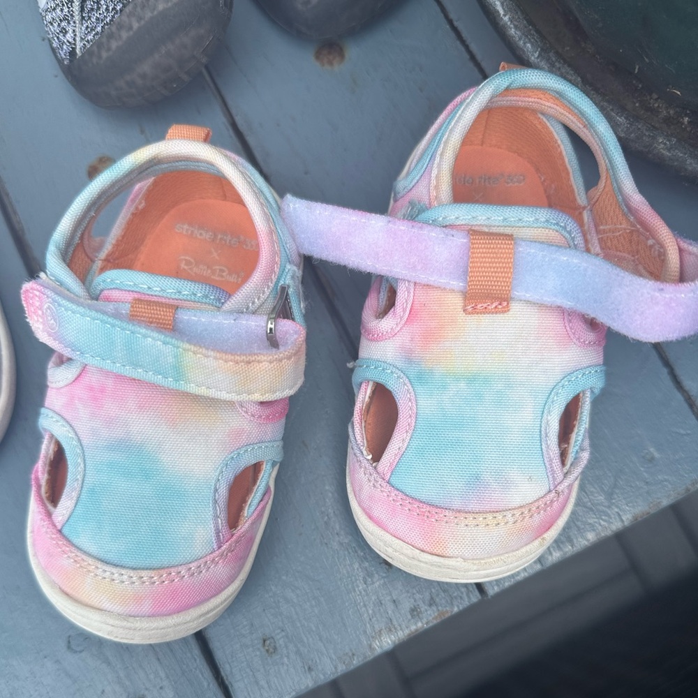 Stride rite x rufflebutts collab  size 5